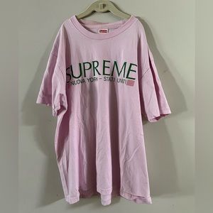 Supreme Nuova York pink tshirt.